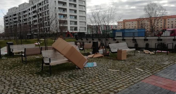 Bratislava: Vietor urobil smetisko