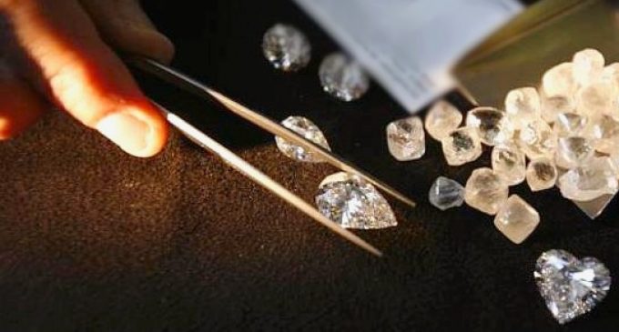 Briliant či zirkón ?