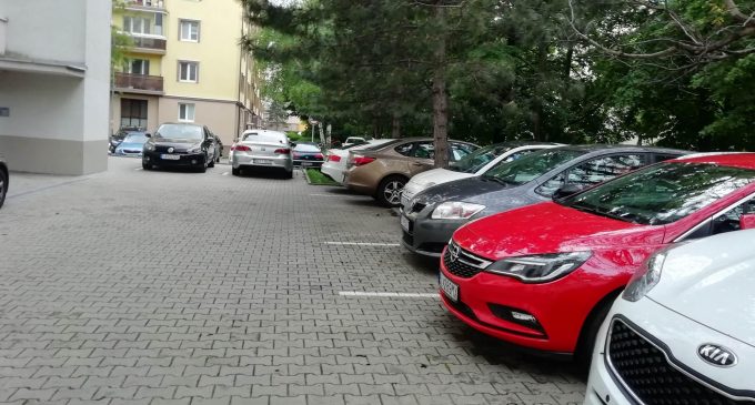 Parkovacia politika v Bratislave