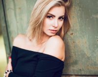 Alexandra Juhászová má 29 rokov a tri maturity