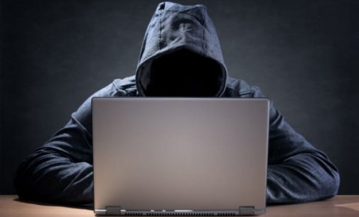 Redaktor lovil v rieke podvodníkov