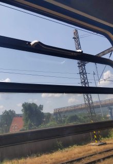 Postreh! Cesta vlakom je nepríjemná.