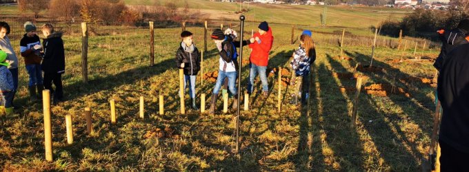 Lučenec: V mestskom sade pribudli SLNEČNÉ HODINY